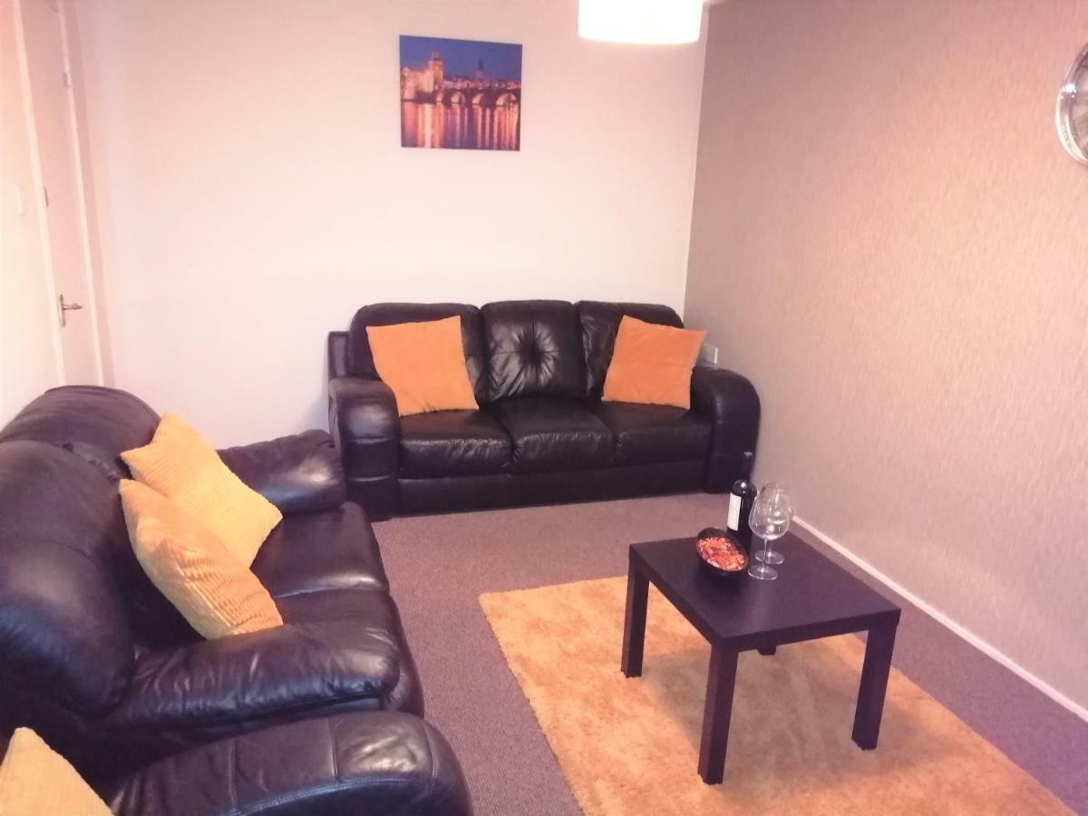 Fearnhead House Villa Warrington Dış mekan fotoğraf