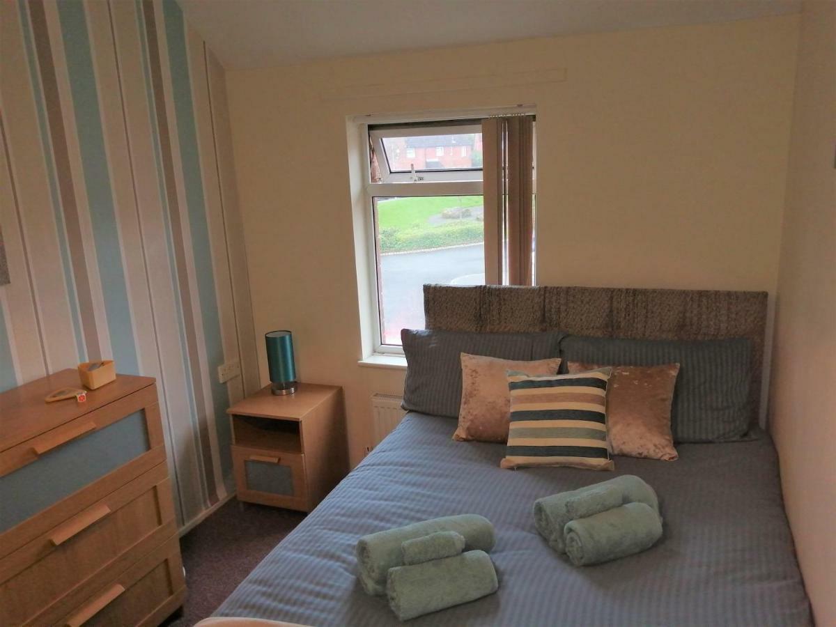 Fearnhead House Villa Warrington Dış mekan fotoğraf